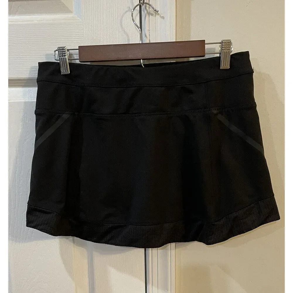 Athleta Women's Black Skort Sz M Back Zip Pocket